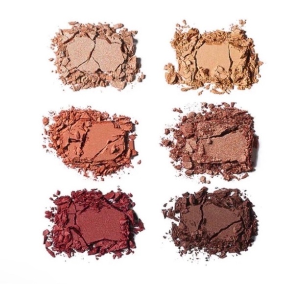 ILIA The Necessary Eyeshadow Palette - Warm Nude - Picture 5 of 7